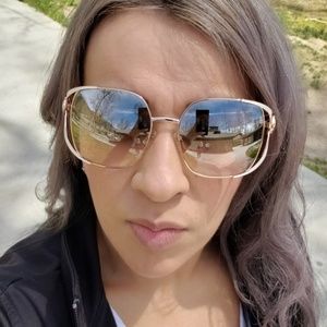 Meet your Posher, Vilma